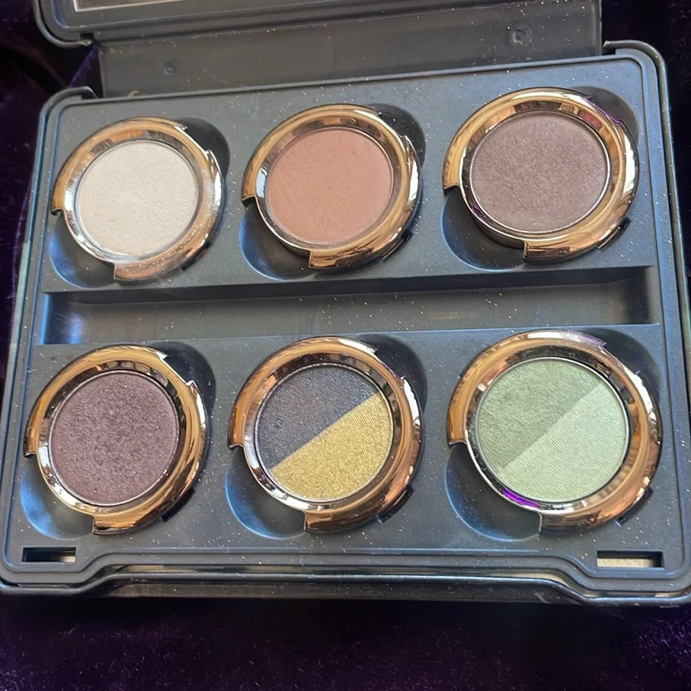 Urban Decay Oz Great and Powerful Palette - Picture 4 of 5